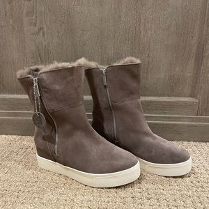 J Slides Fur Booties